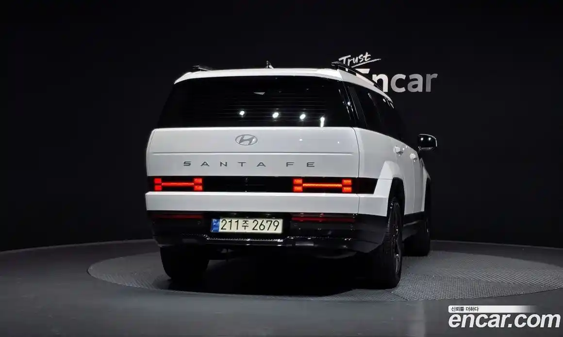 Hyundai Santa Fe 2024 1.6 Автомат в Москве № 107978, фото 4