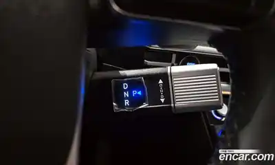 Hyundai Santa Fe 2024 1.6 Автомат в Москве № 107978, миниатюра 9