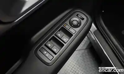 Hyundai Santa Fe 2024 1.6 Автомат в Москве № 108820, миниатюра 4