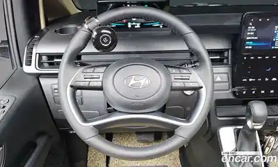 Hyundai Staria, 2025