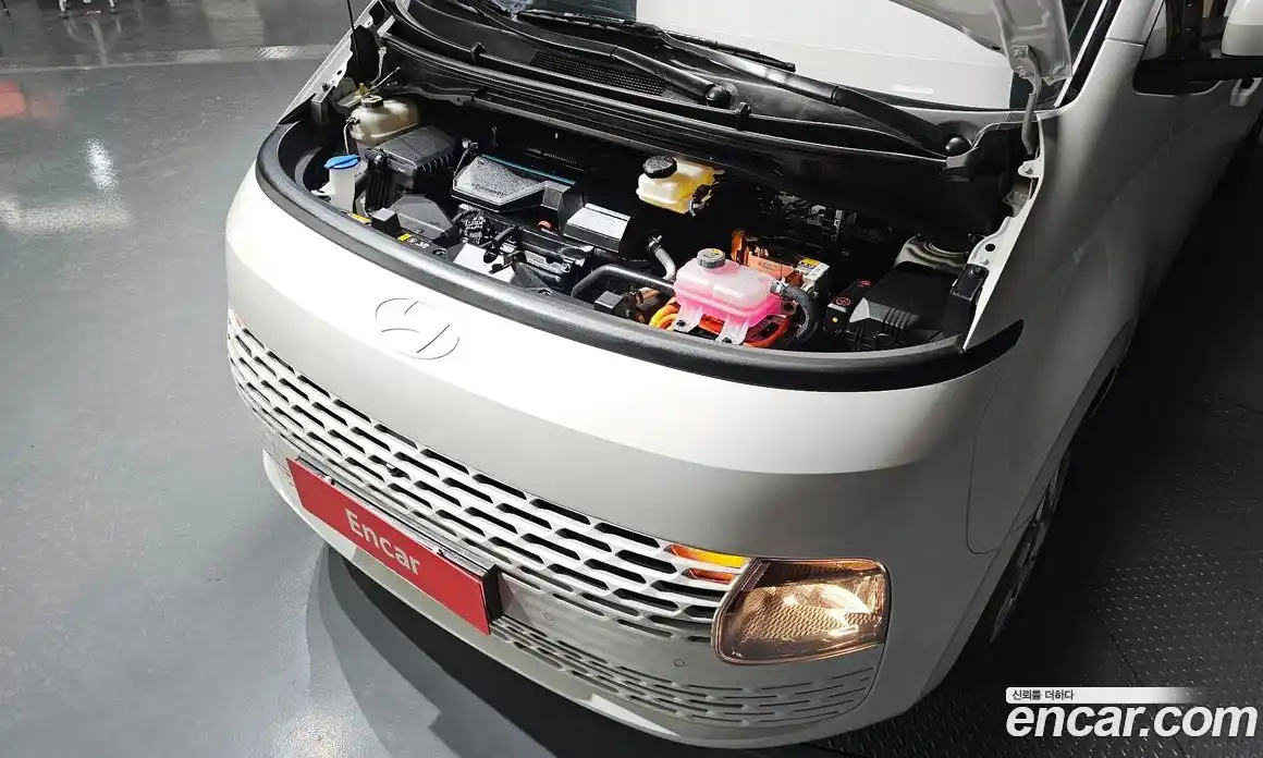 Hyundai Staria 2025 1.6 Автомат в Москве № 109033, фото 15