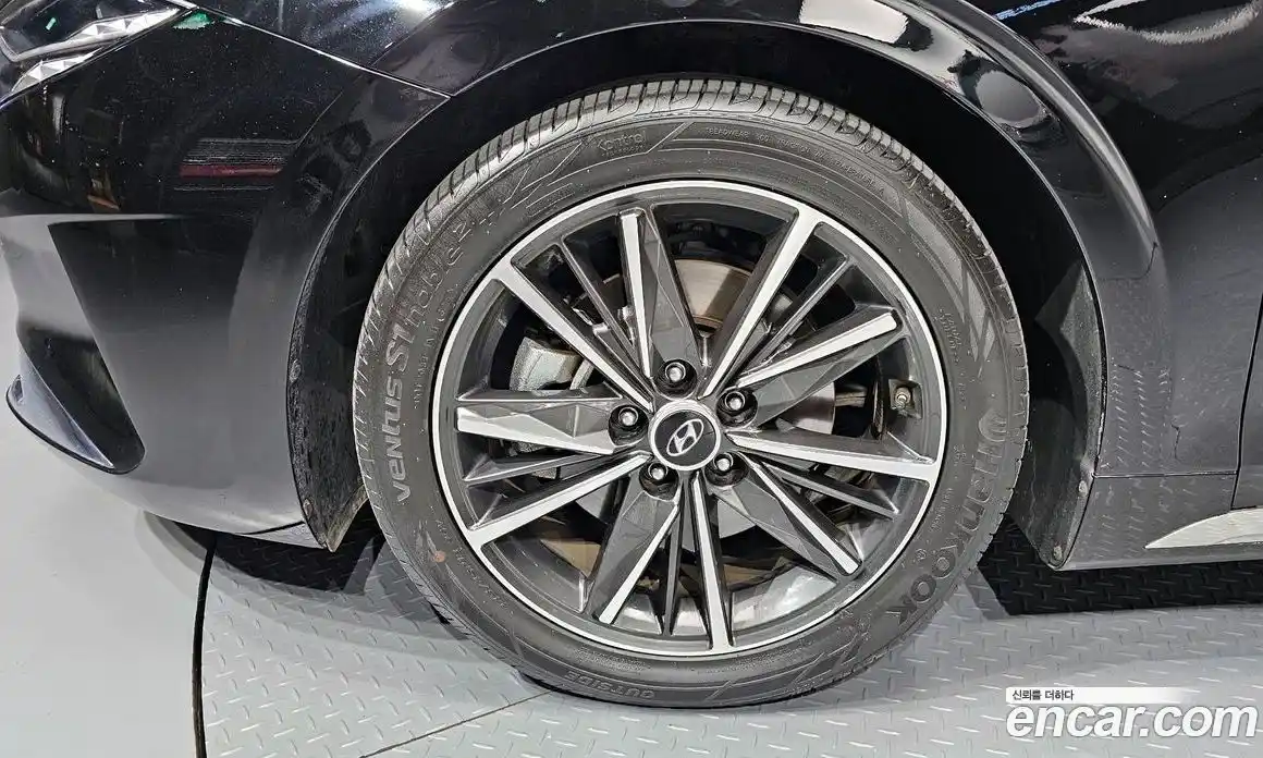 Hyundai Grandeur 2023 2.5 Автомат в Москве № 110356, фото 17