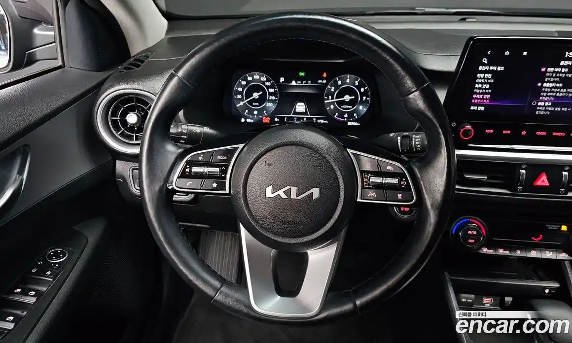 Kia K3 2022 1.6 Автомат в Москве № 120529, фото 13