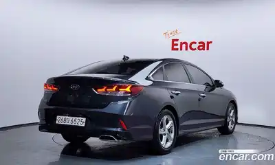 Hyundai Sonata 2018 2.0 Автомат в Москве № 123675, миниатюра 2