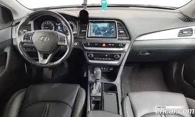 Hyundai Sonata 2018 2.0 Автомат в Москве № 123675, миниатюра 7