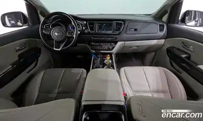 Kia Canival 2019 2.2 Автомат в Москве № 131895, миниатюра 12