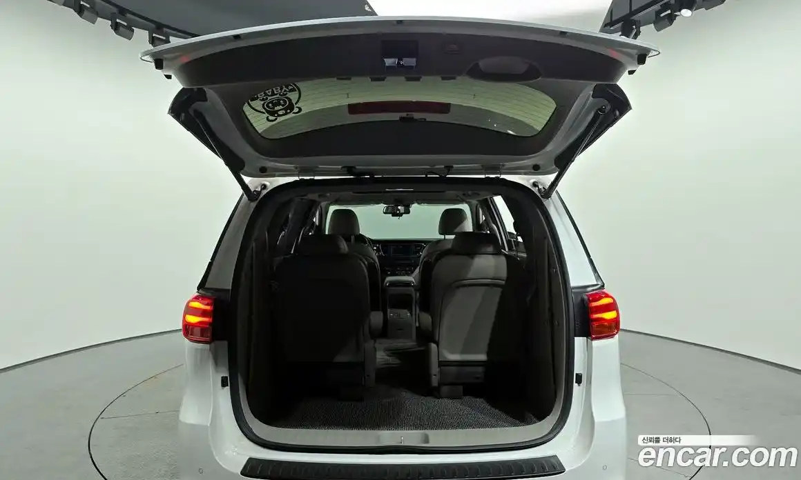 Kia Canival 2019 2.2 Автомат в Москве № 131895, фото 14