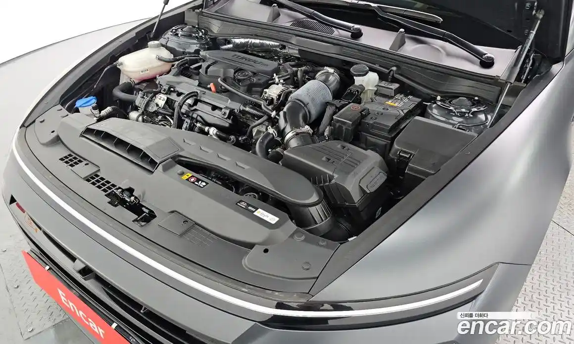 Hyundai Sonata 2024 1.6 Автомат в Москве № 13340, фото 6