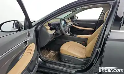 Hyundai Sonata 2024 1.6 Автомат в Москве № 13340, миниатюра 10