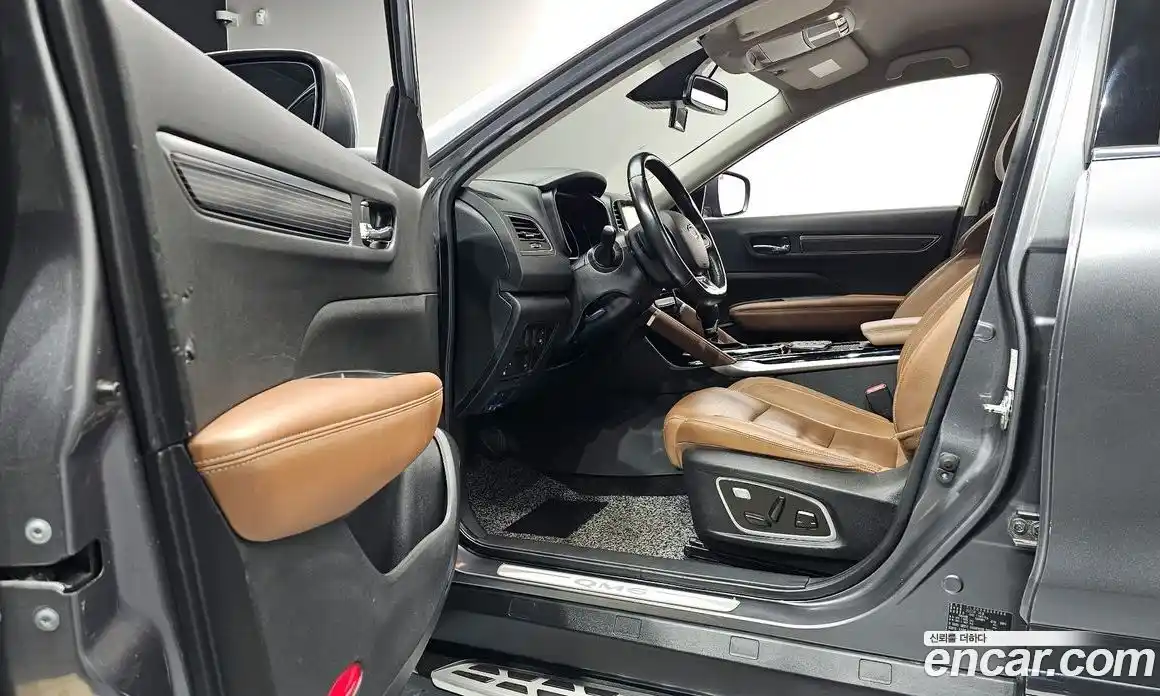 Renault QM6 2022 2.0 Автомат в Москве № 134617, фото 14