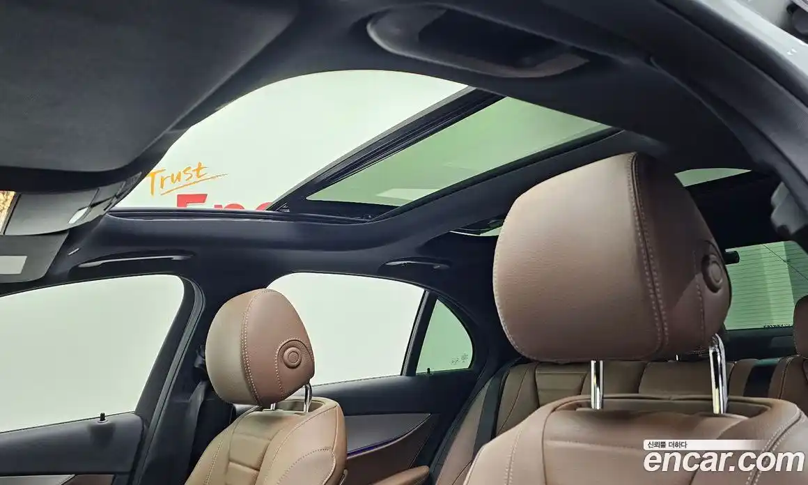 Mercedes-Benz E-Class 2021 2.0 Автомат в Москве № 140386, фото 11