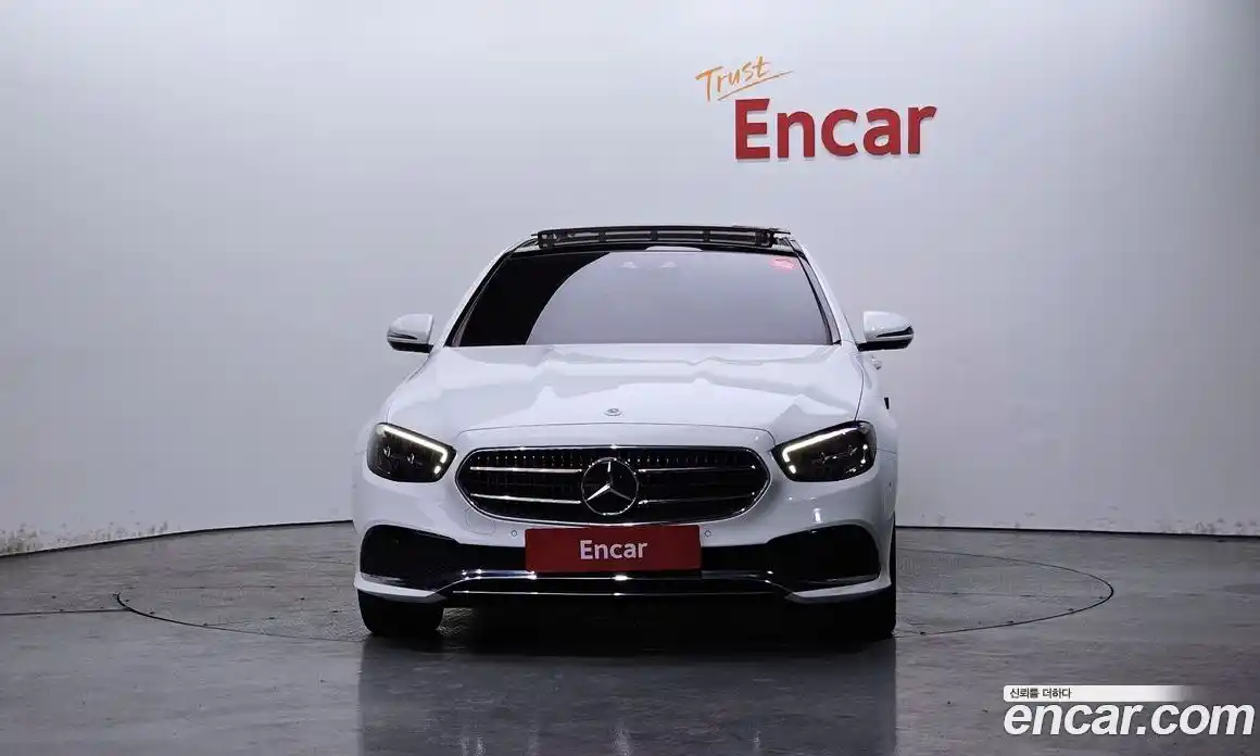 Mercedes-Benz E-Class 2021 2.0 Автомат в Москве № 140386, фото 13