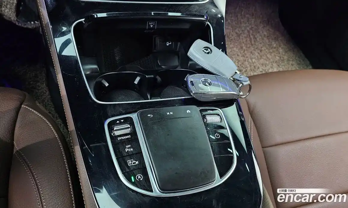 Mercedes-Benz E-Class 2021 2.0 Автомат в Москве № 140386, фото 14