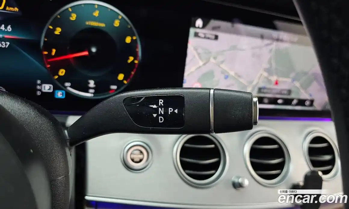 Mercedes-Benz E-Class 2021 2.0 Автомат в Москве № 140386, фото 19