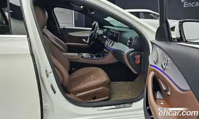 Mercedes-Benz E-Class 2021 2.0 Автомат в Москве № 140386, миниатюра 8