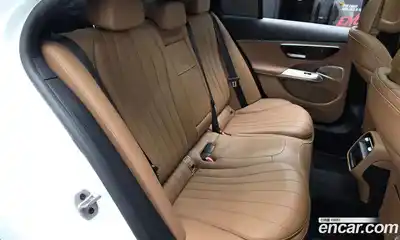 Mercedes-Benz E-Class, 2024