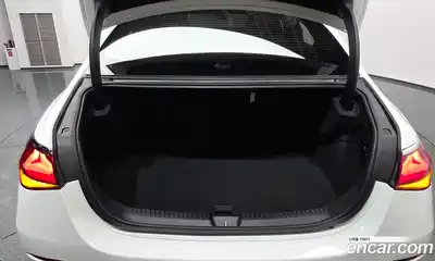 Mercedes-Benz E-Class 2024 2.0 Автомат в Москве № 140474, миниатюра 9