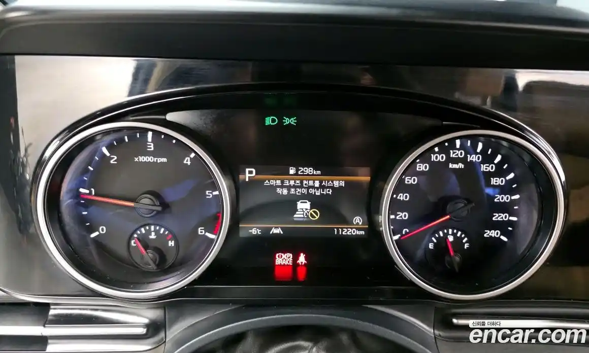 Kia Canival 2023 2.2 Автомат в Москве № 144184, фото 2