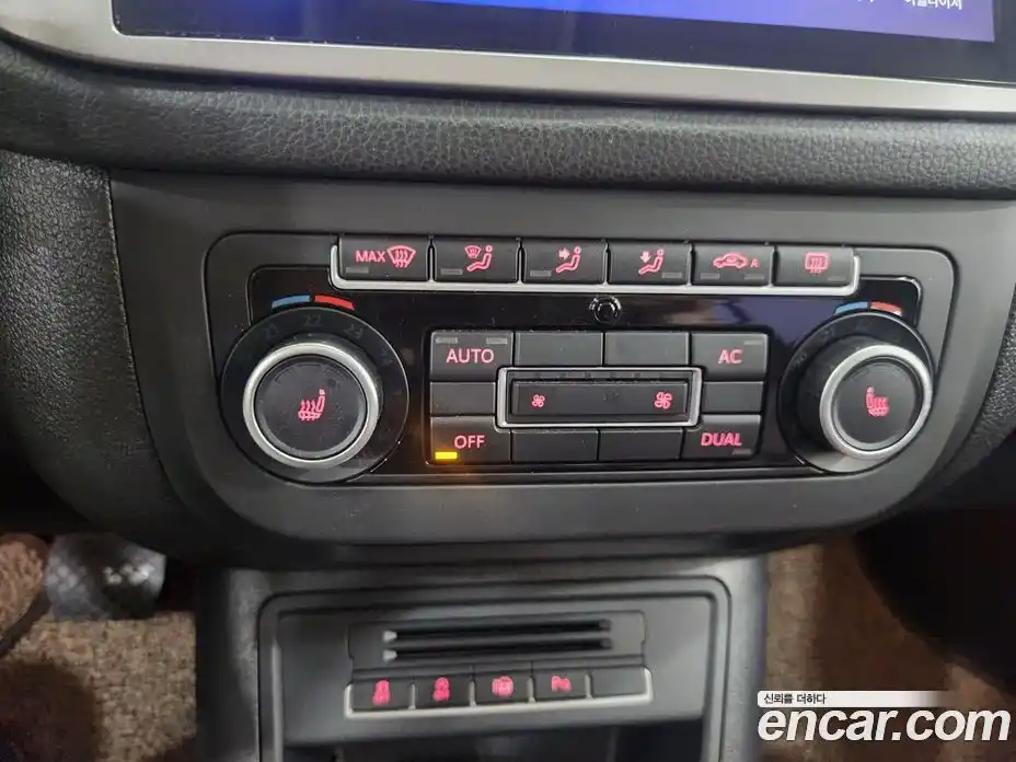 Volkswagen Tiguan 2012 2.0 Автомат в Москве № 146969, фото 13