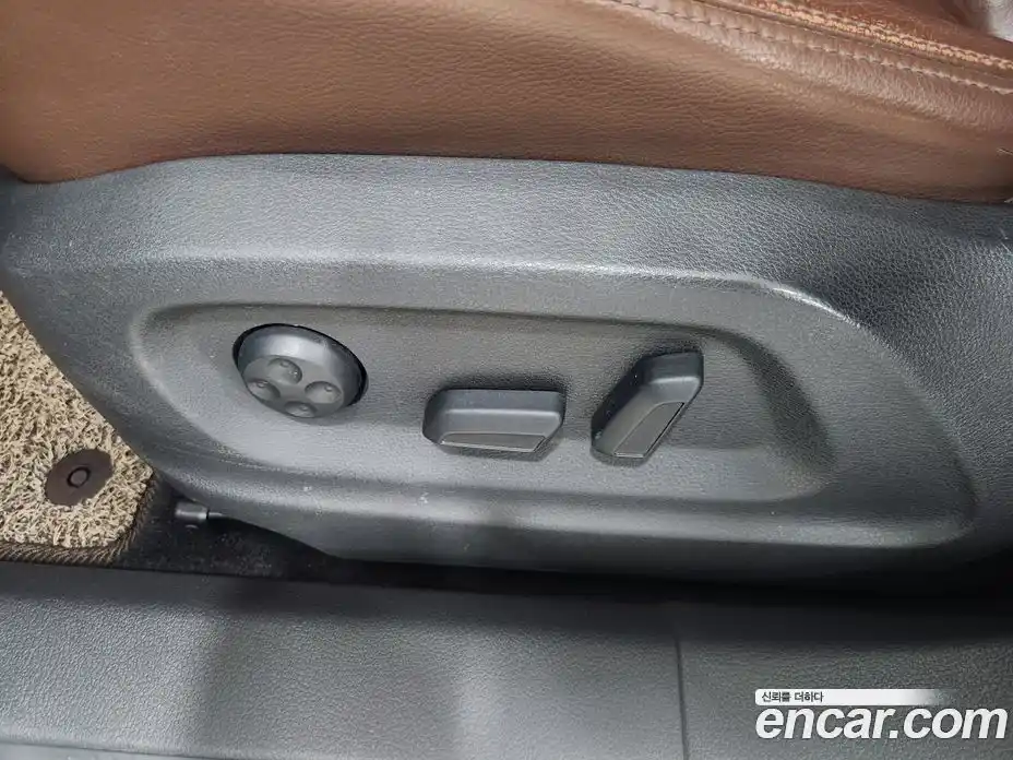 Volkswagen Tiguan 2012 2.0 Автомат в Москве № 146969, фото 17