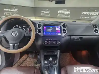 Volkswagen Tiguan 2012 2.0 Автомат в Москве № 146969, миниатюра 8