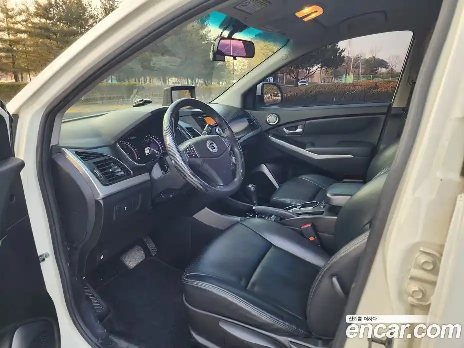 SsangYong Korando 2014 2.0 Автомат в Москве № 147421, фото 14