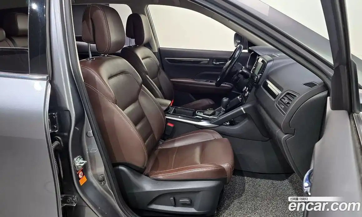 Renault QM6 2017 2.0 Автомат в Москве № 147621, фото 14