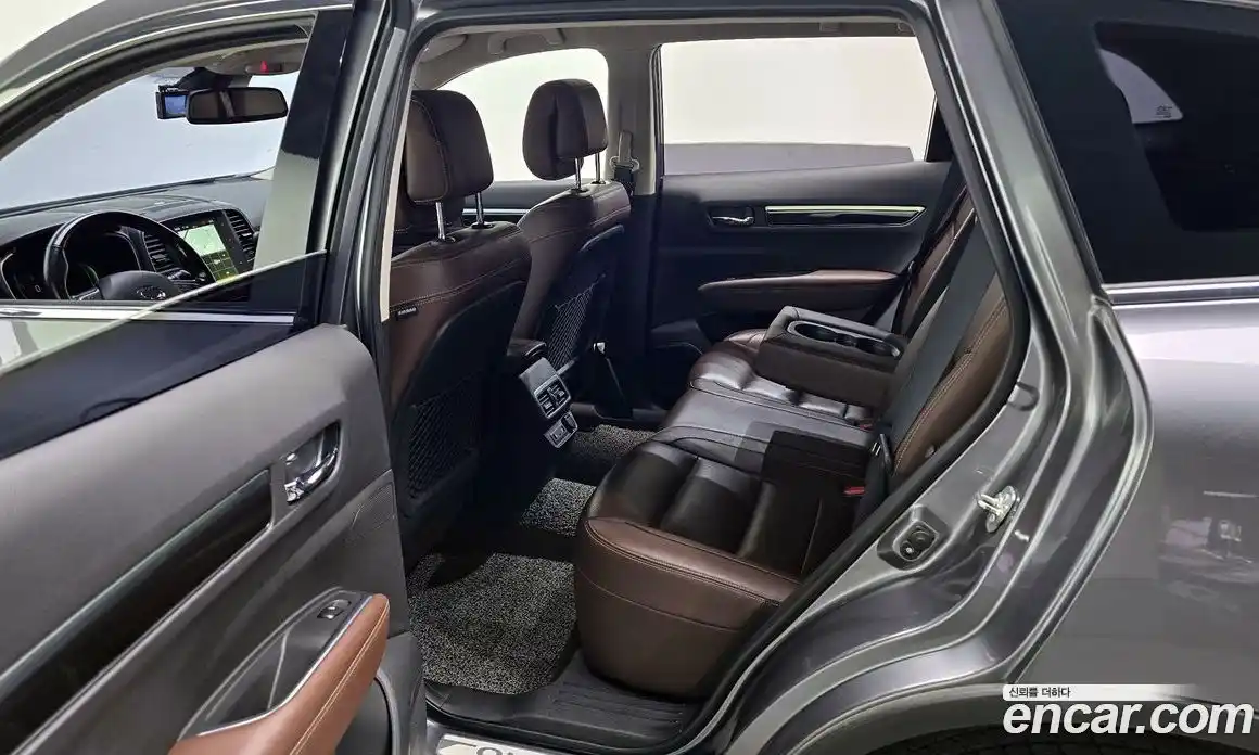 Renault QM6 2017 2.0 Автомат в Москве № 147621, фото 9