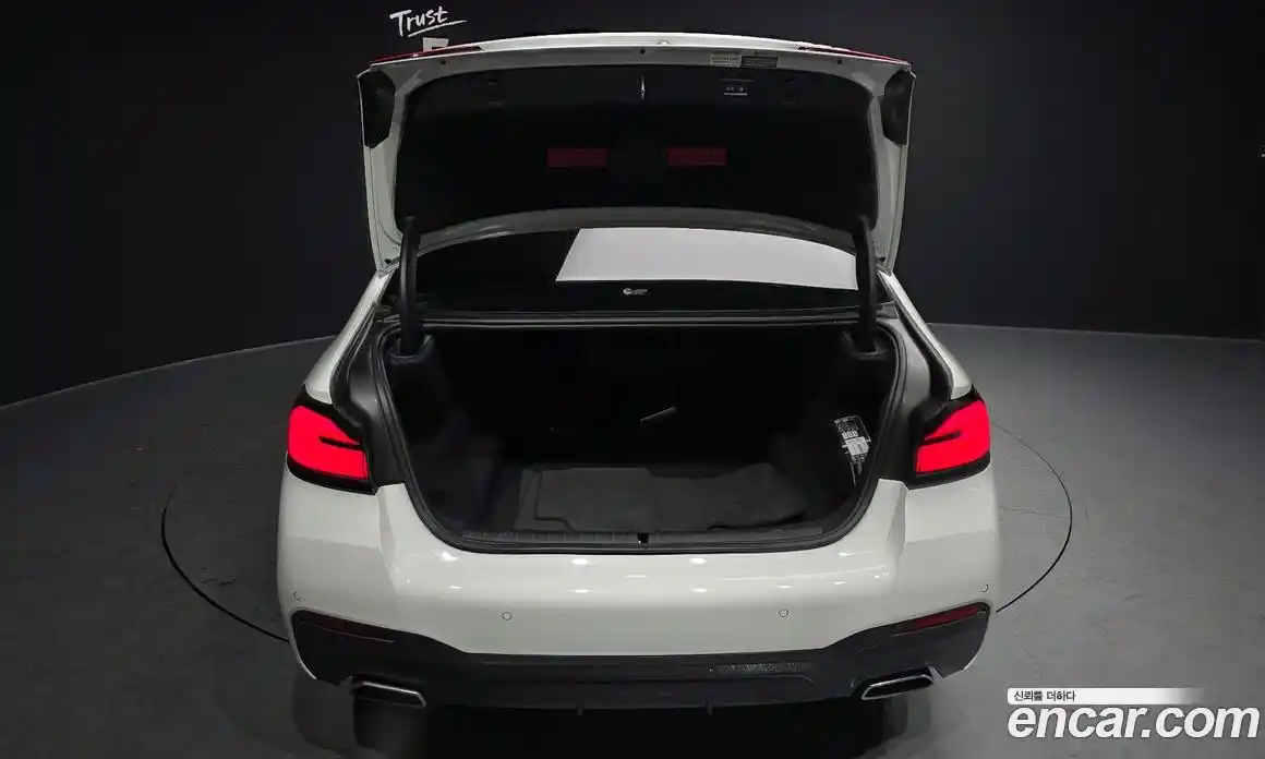 BMW 5-Series 2023 2.0 Автомат в Москве № 153876, фото 3