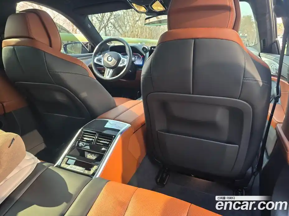 BMW 8-Series 2025 4.4 Автомат в Москве № 153953, фото 14