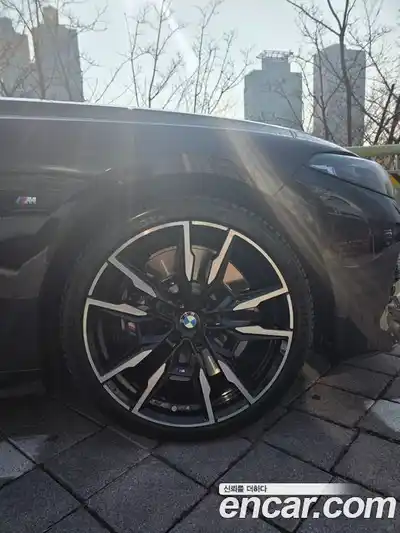 BMW 8-Series 2025 4.4 Автомат в Москве № 153953, миниатюра 2