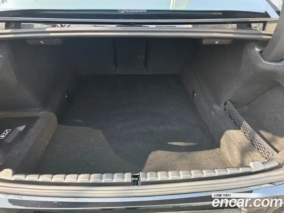 BMW 8-Series 2025 4.4 Автомат в Москве № 153953, фото 9