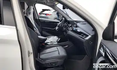 BMW X1 2022 2.0 Автомат в Москве № 157215, миниатюра 3