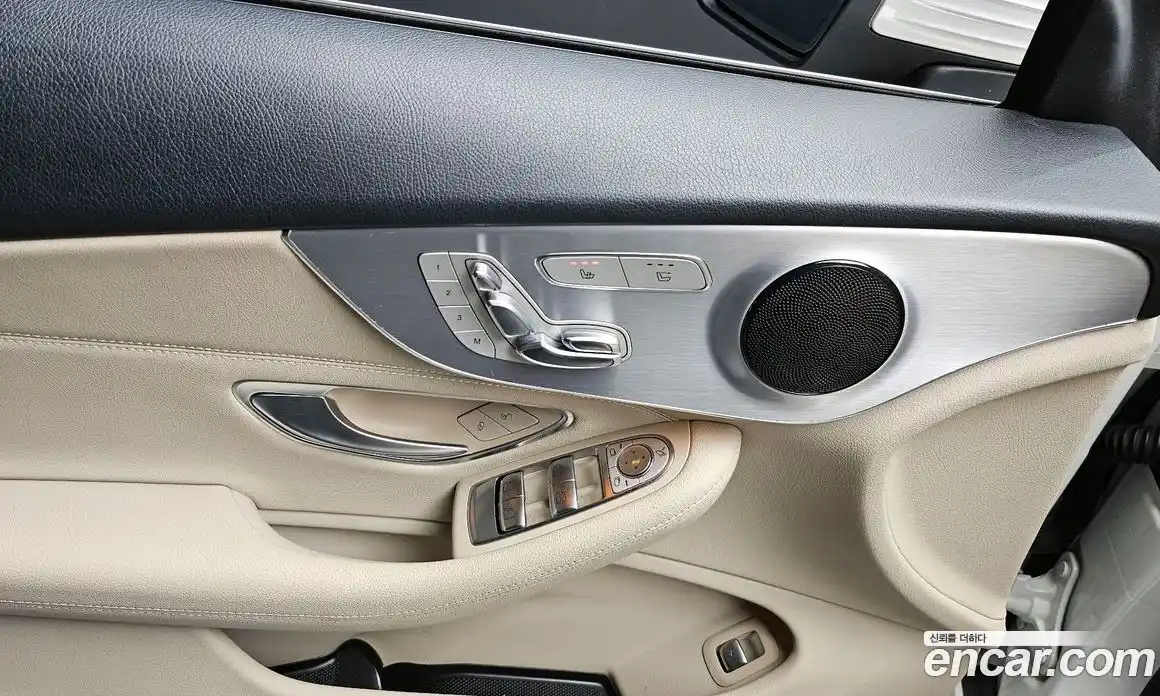 Mercedes-Benz C-Class 2017 2.0 Автомат в Москве № 161705, фото 18