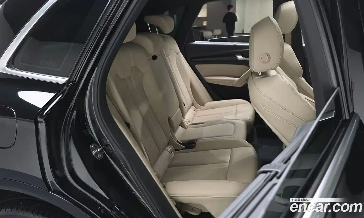 Audi Q5 2023 2.0 Автомат в Москве № 162810, фото 12