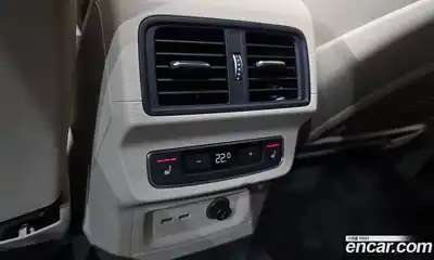 Audi Q5 2023 2.0 Автомат в Москве № 162810, миниатюра 5