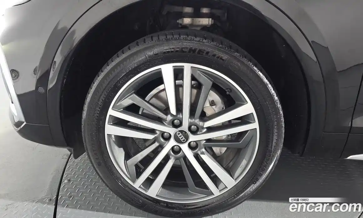 Audi Q5 2023 2.0 Автомат в Москве № 162810, фото 6