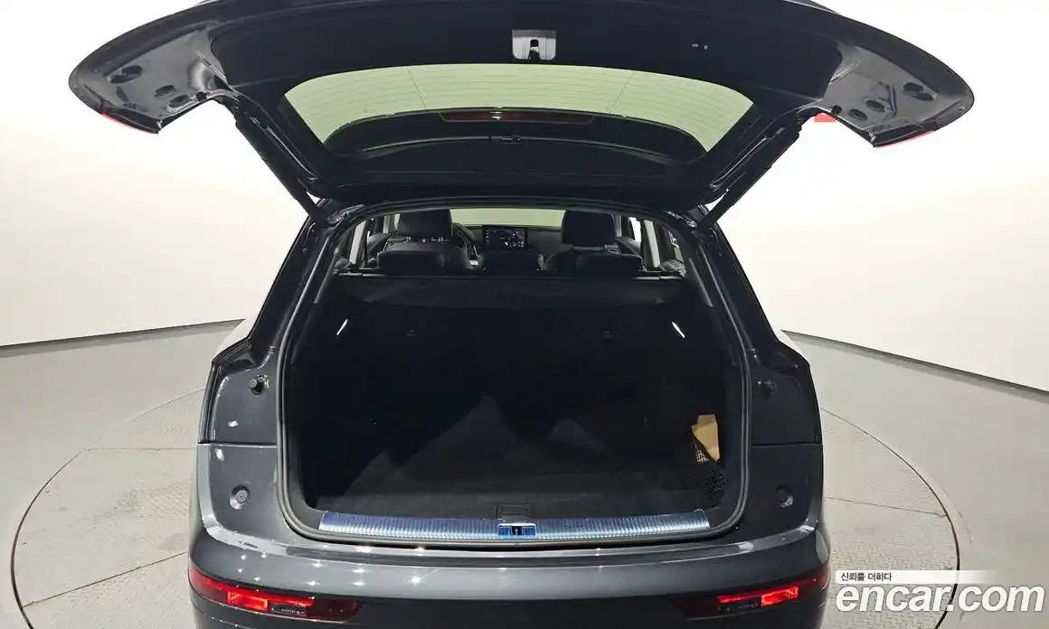 Audi Q5 2022 2.0 Автомат в Москве № 163070, фото 16