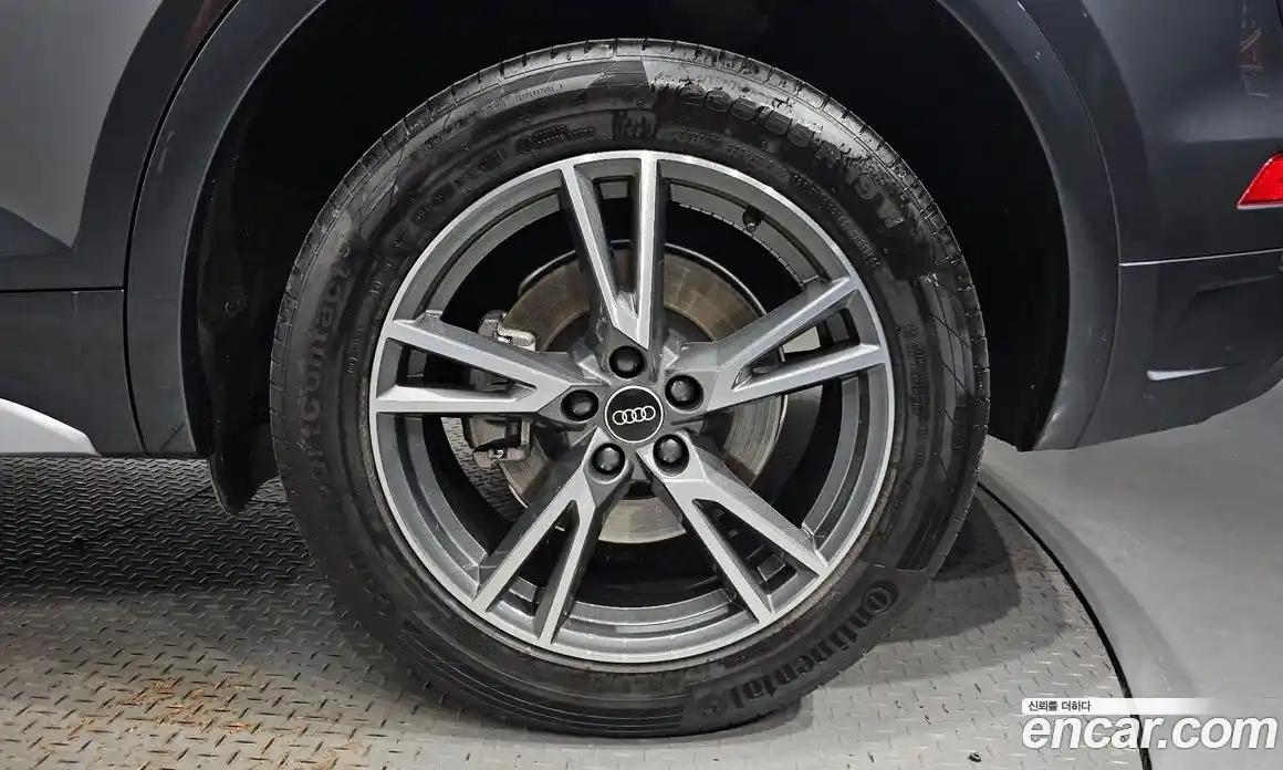 Audi Q5 2022 2.0 Автомат в Москве № 163070, фото 18