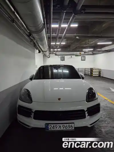 Porsche Cayenne, 2023