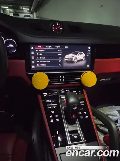 Porsche Cayenne 2023 3.0 Автомат в Москве № 165157, миниатюра 6