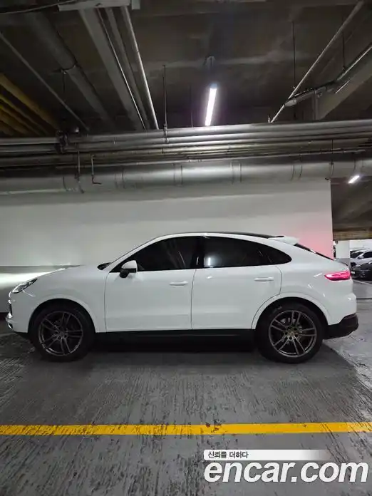 Porsche Cayenne 2023 3.0 Автомат в Москве № 165157, фото 8