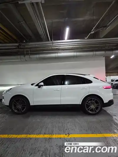 Porsche Cayenne 2023 3.0 Автомат в Москве № 165157, миниатюра 8