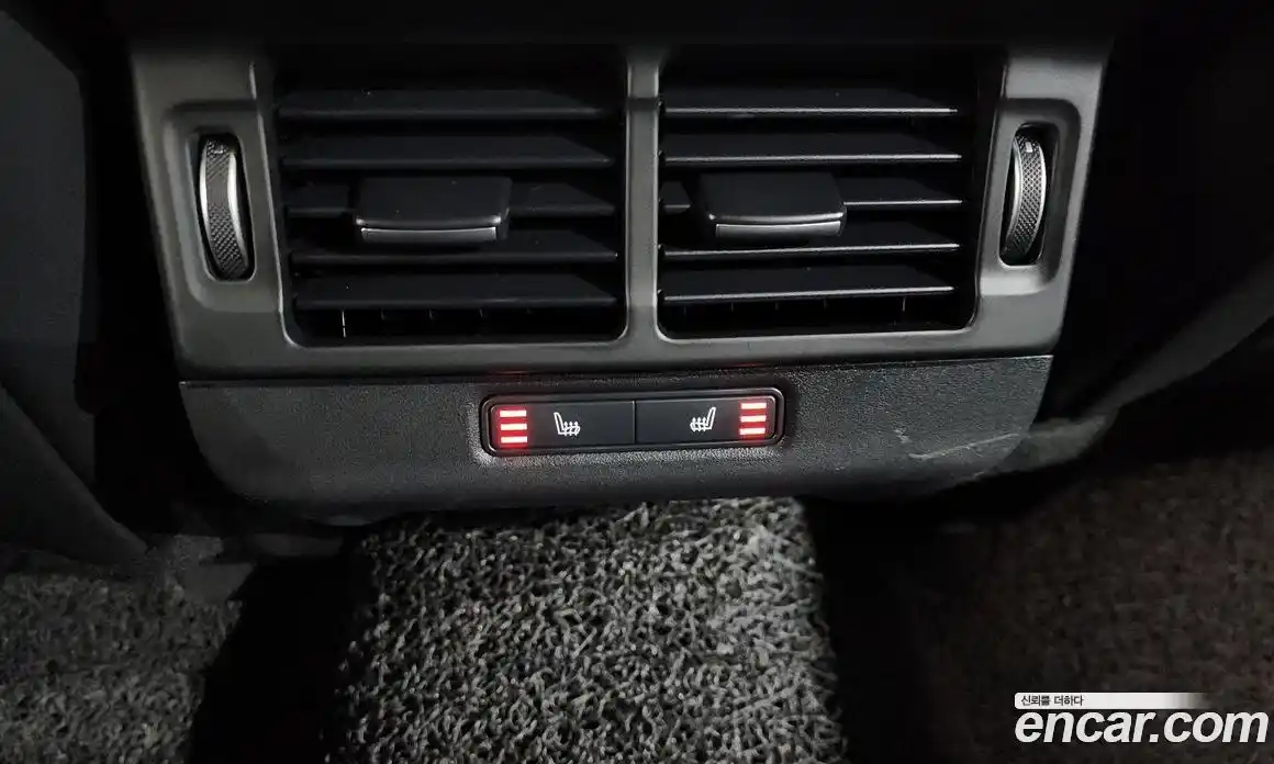 Land Rover Range-Rover Evoque 2020 2.0 Автомат в Москве № 166325, фото 18