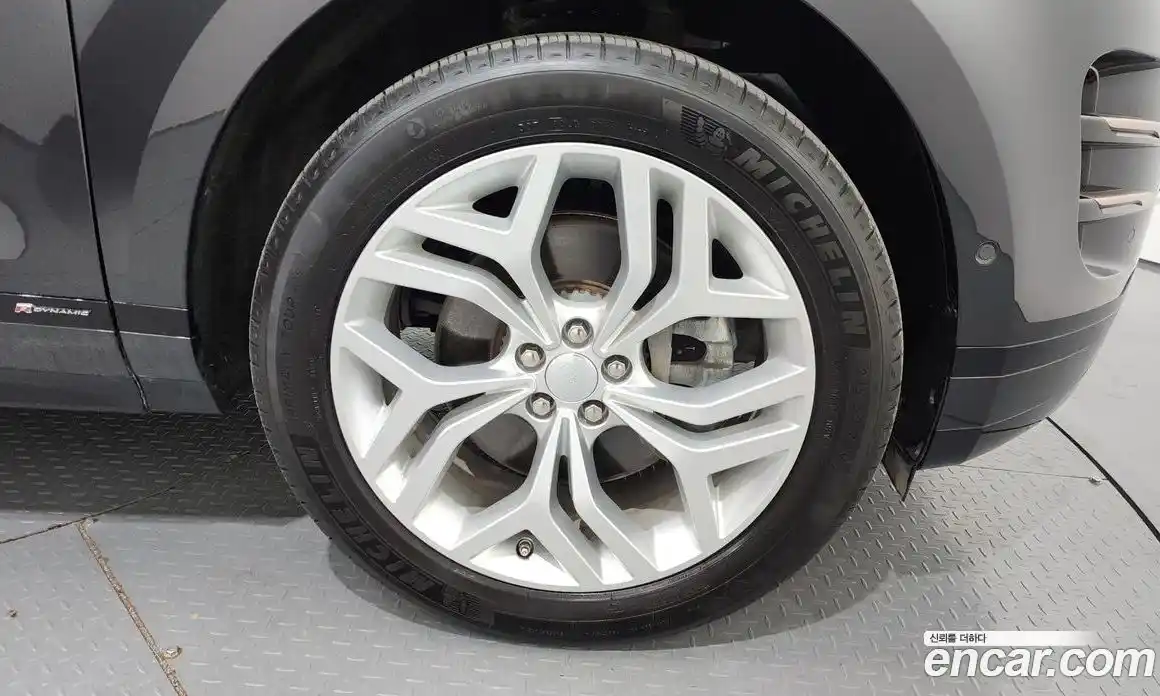 Land Rover Range-Rover Evoque 2020 2.0 Автомат в Москве № 166325, фото 5