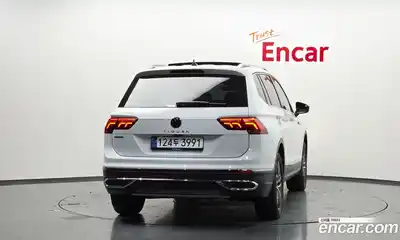 Volkswagen Tiguan 2024 2.0 Автомат в Москве № 168445, миниатюра 7