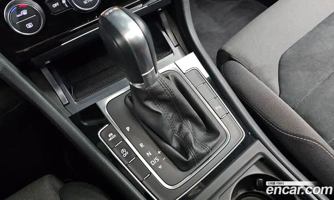 Volkswagen Golf 2014 2.0 Автомат в Москве № 168875, фото 4