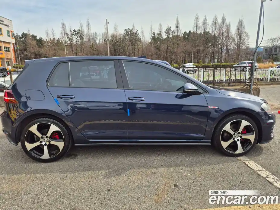 Volkswagen Golf 2015 2.0 Автомат в Москве № 169292, фото 8