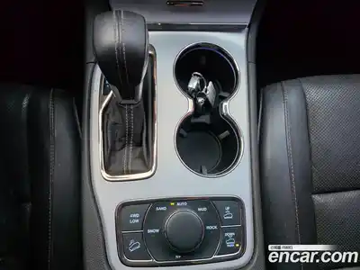 Jeep Cherokee 2018 3.0 Автомат в Москве № 170088, миниатюра 7