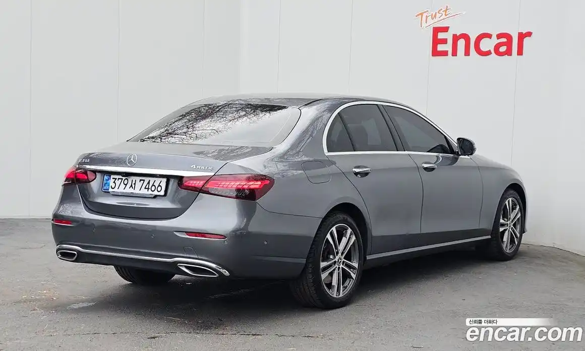 Mercedes-Benz E-Class 2021 2.0 Автомат в Москве № 177462, фото 4